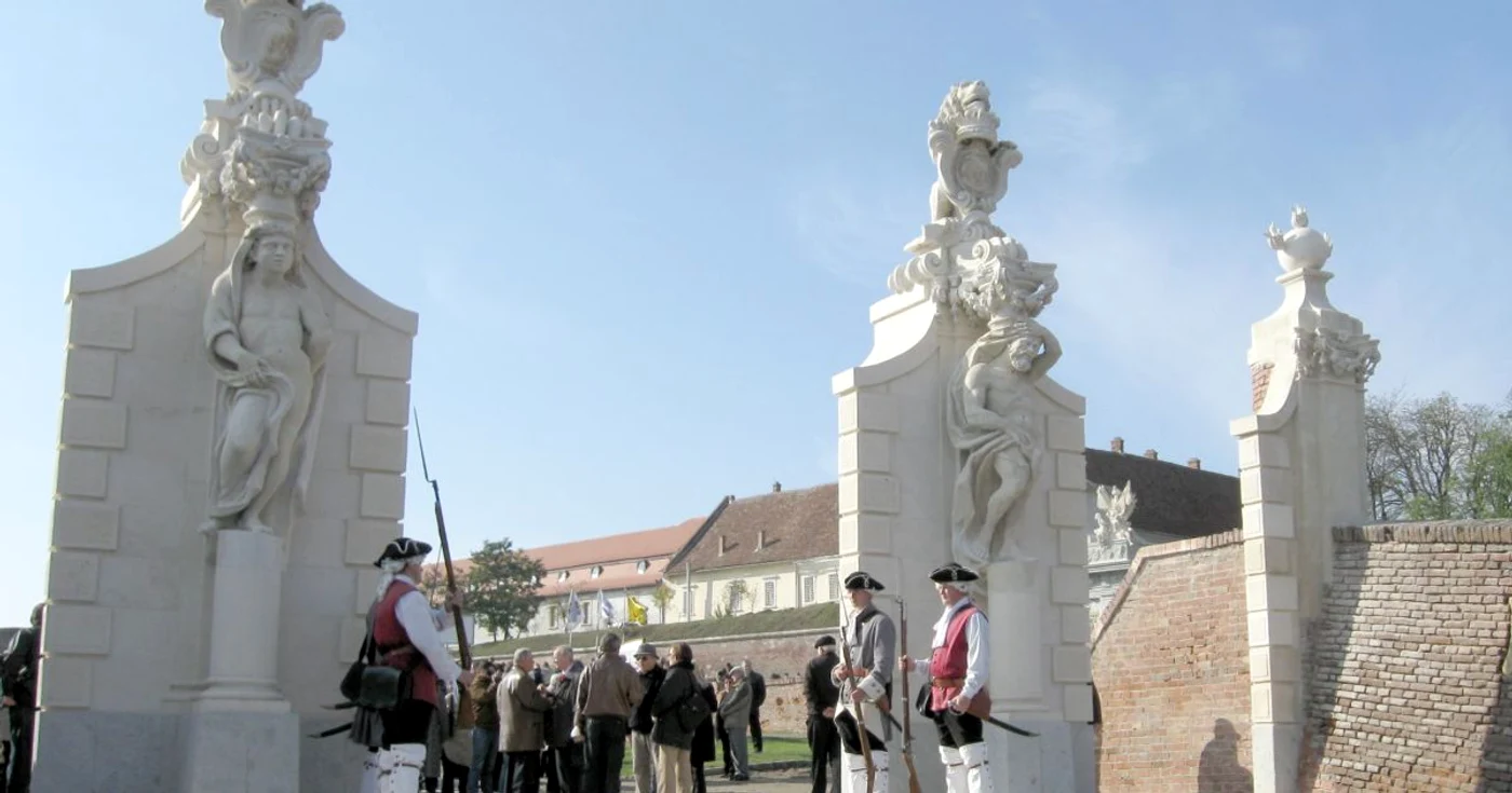 Poarta a doua a Cetăţii  a fost redată publicului