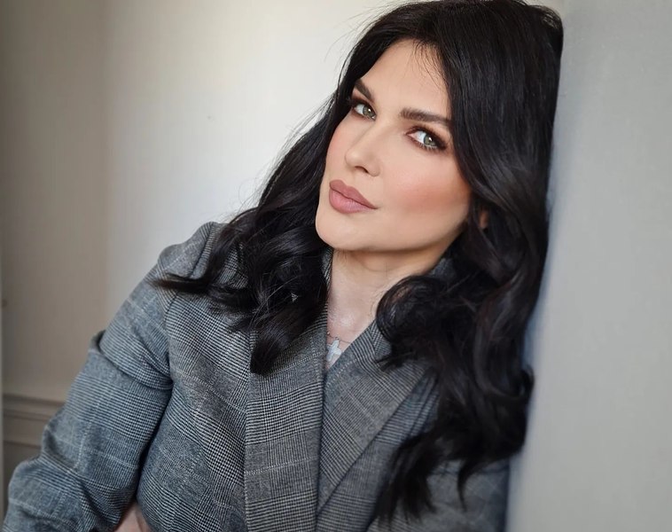 Monica Bârlădeanu împlinește 45 de ani. Ce crede frumoasa actriță despre căsătorie și dragoste VIDEO