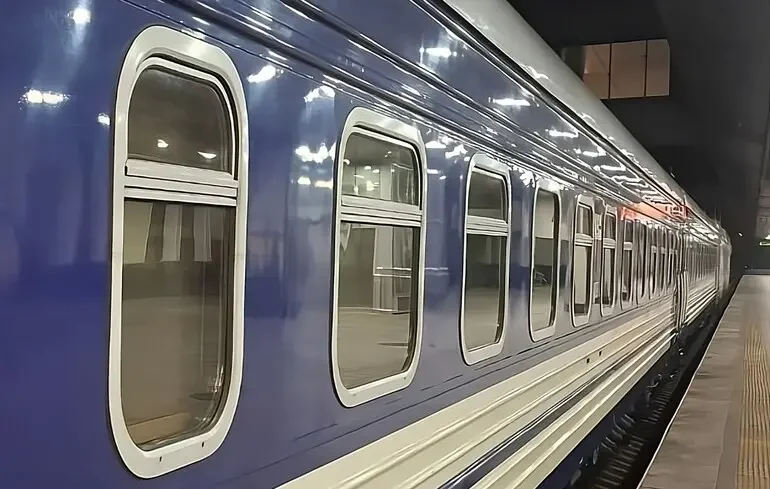 Relansat după începutul războiului din Ucraina, trenul Chișinău–Odesa se bucură de o cerere uriașă