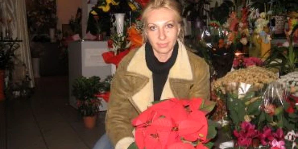 Bistriţa : Comerţul cu flori merge şi în vremuri de criză