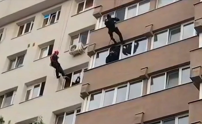Mascații au intervenit pentru salvarea unui avocat/ sursa: captura Observator