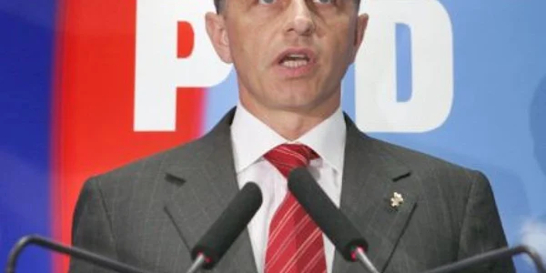 Geoană: O să vedeţi că şi declinul demografic îl vom rezolva dacă dăm o casă bună