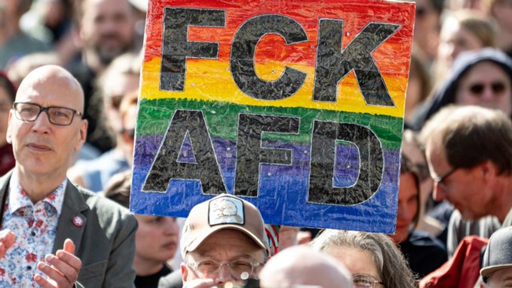 Mii de germani au protestat, cerând interzicerea partidului de extremă dreapta AfD