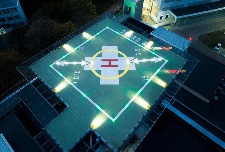 Heliport de 3,6 milioane de euro, inaugurat la Bacău. A fost pus în funcțiune și un accelerator de particule pentru pacienții cu cancer