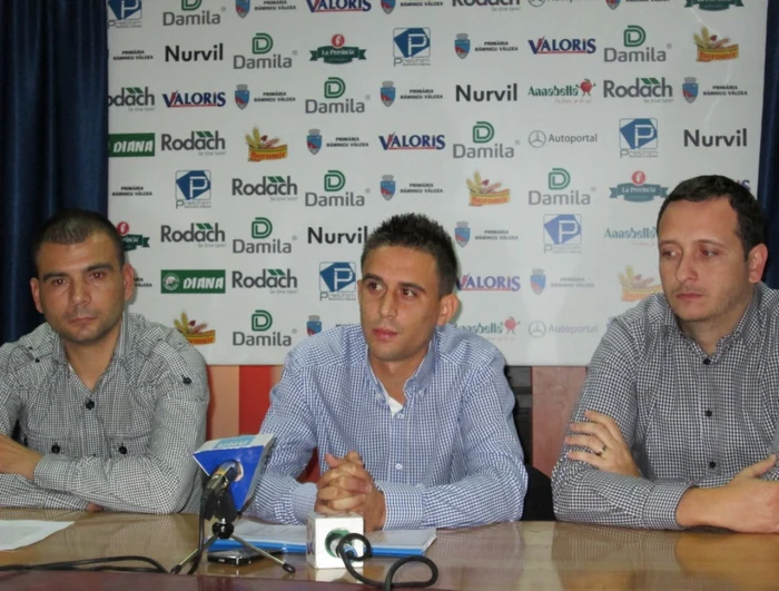 Conducerea clubului de fotbal susţine că e vorba despre datorii înregistrate în perioada 2008-2010. Foto Adevărul