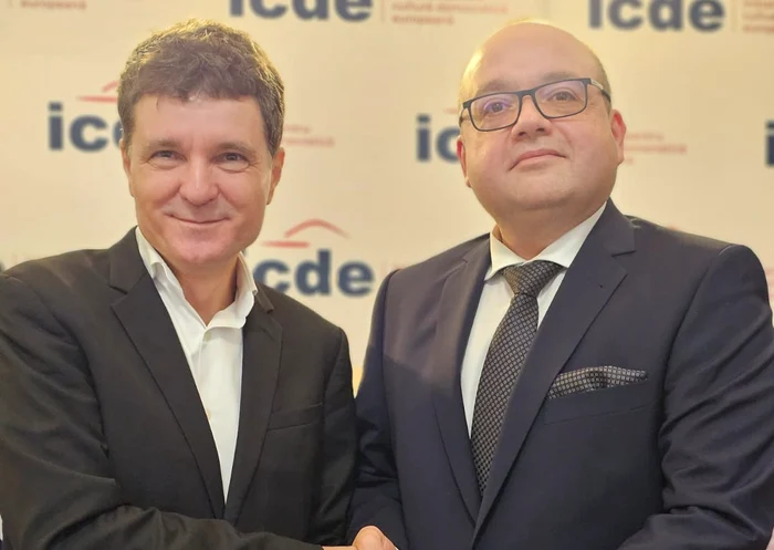 Nicușor Dan și Valentin Naumescu, pe 6 decembrie, la Cluj. FOTO Facebook Valentin Naumescu