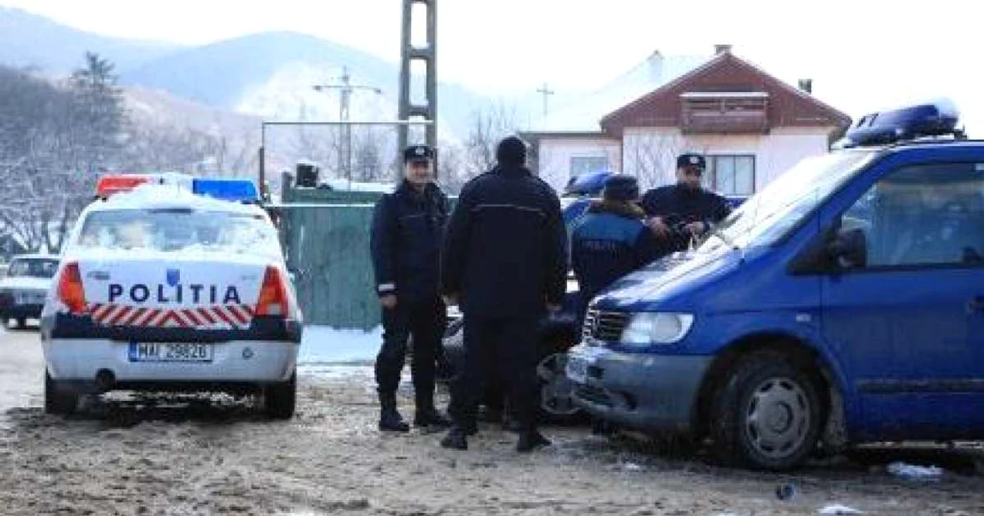 Poliţiştii i-au prins pe criminali imediat după comiterea faptei Foto: arhivă