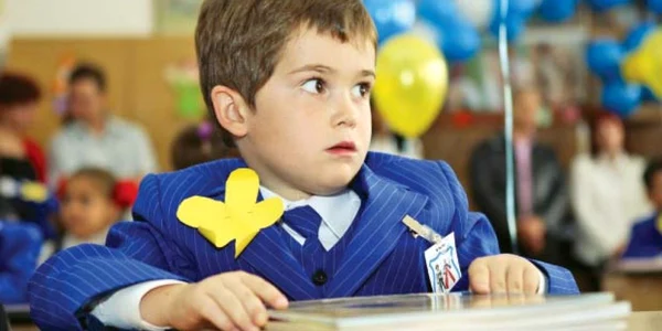 Statul ar putea subvenţiona preţul uniformelor, spune Ioan Abrudan