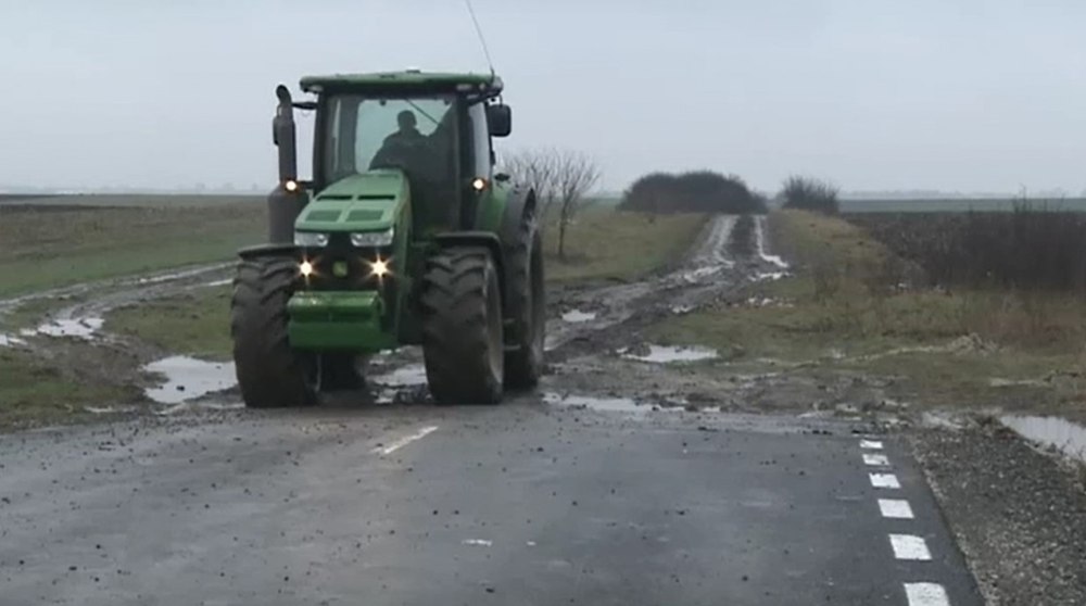 Moarte în condiții suspecte, în seara de Paște. Un bărbat a fost găsit mort pe un drum de pământ, în Tulcea