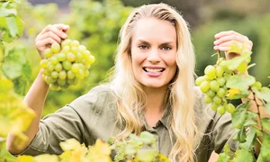 femeie struguri21112 jpeg