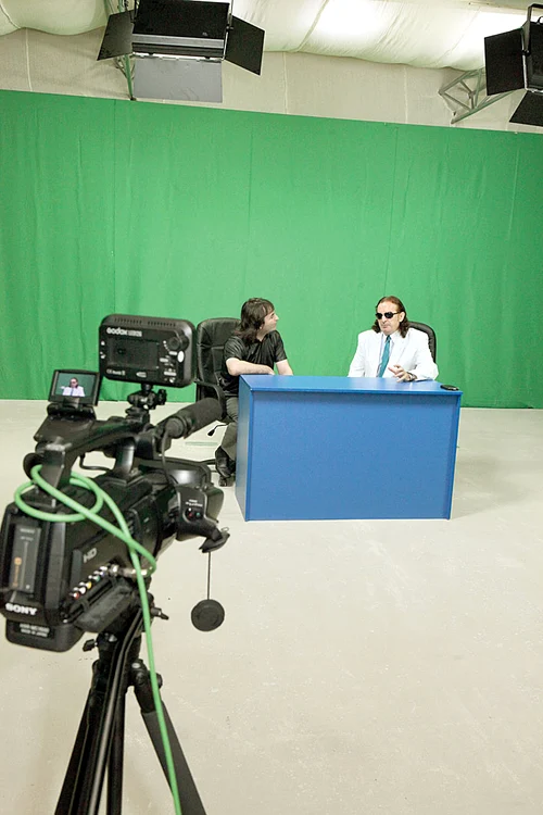 Vătafu TV, care emitea doar pe internet, a fost închisă, după nici o lună