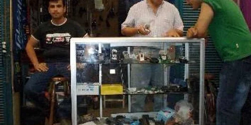 Centrele de reparaţii primesc anual trei milioane de mobile