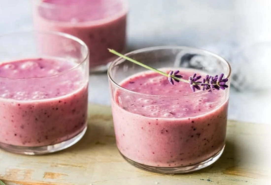 smoothie cu lavanda jpg