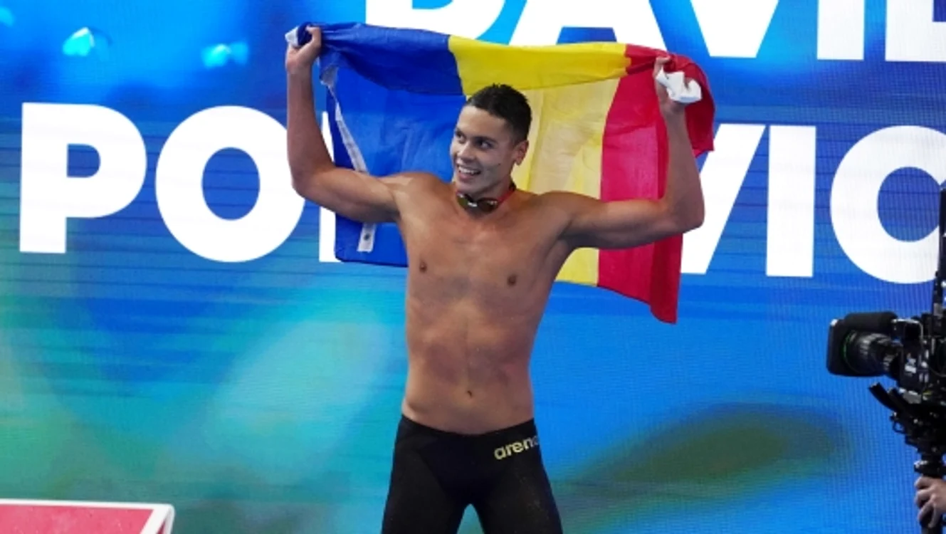 David Popovici a urcat drapelul pe prima treaptă a podiumului