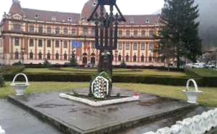 brasov monument prefectura