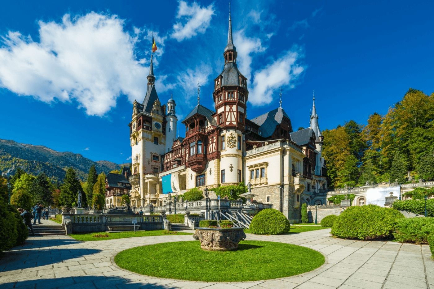 Castelul Peleș, Valea prahovei, Sinaia, Romania, stayhere.ro 