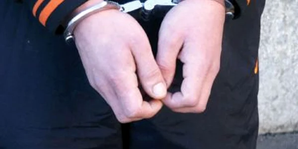Galaţi: Poliţist arestat şi trimis în judecată pentru omor calificat
