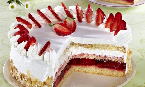 Whipped Cream Cake with Strawberries jpeg