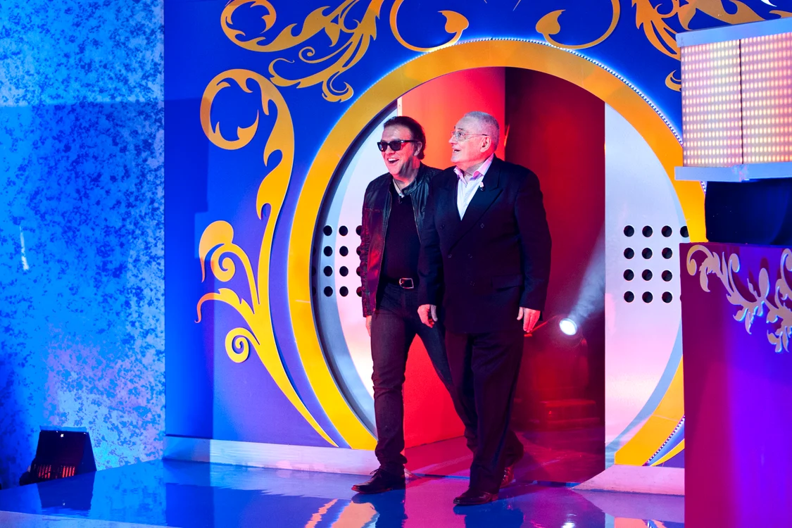 
    Horia Moculescu şi Gabriel Cotabiţă vin la “Te pui cu blondele”  