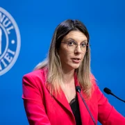 Diana Buzoianu, ministrul Mediului FOTO gov.ro