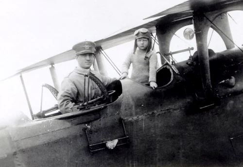 Regele Mihai a fost pasionat de mic de aviație. FOTO: Casa Regală