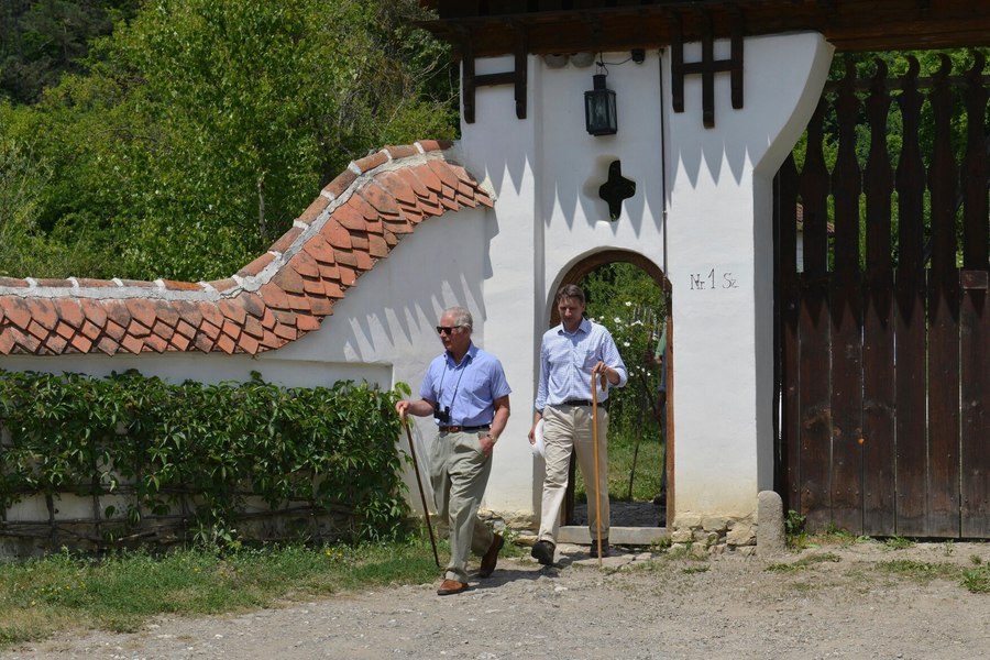 Valea Zălanului, locul unde poți călca pe urmele Regelui Charles. Cât costă o noapte de cazare în Casa de Oaspeți a monarhului britanic