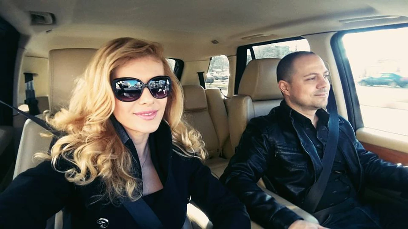 
    Dan Badea şi noua lui iubită, Mădălina, vor deveni soţ şi soţiefoto: arhiva personală  