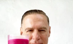 Bryan Adams împlinește 61 de ani în noiembrie și spune că se simte la fel de tânăr ca la 15 20 de ani jpeg