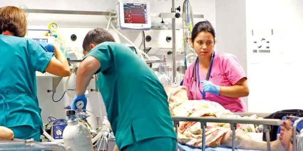 Medici - doctori - FOTO Adevarul 