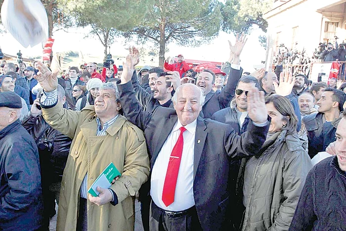 Templul Chichen Itza  din Mexic a fost  luat cu asalt de fanatici