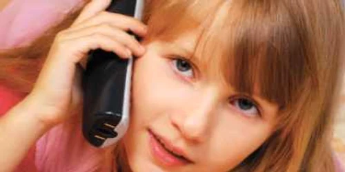 Telefoanele mobile, periculoase pentru copii