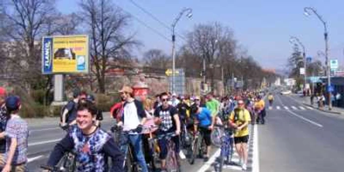 Peste 300 de biciclişti au mărşăluit anul trecut prin oraş