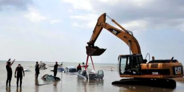 Turcia: Sute de muncitori au rămas blocaţi în urma unor noi inundaţii
