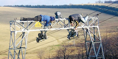 Pe Semenic a fost montat un skilift pentru trei pârtii