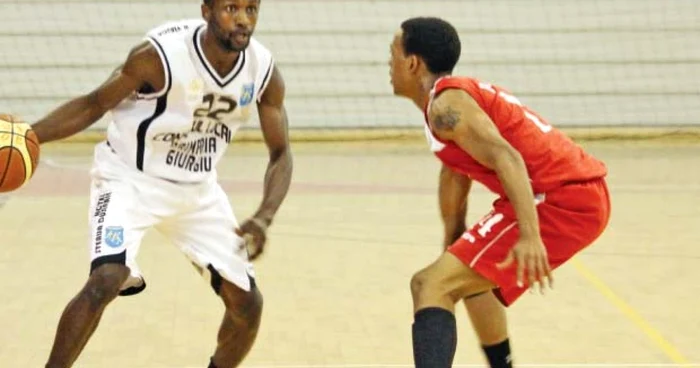 Hardy (stânga) începuse să fie adorat de fanii din Giurgiu 