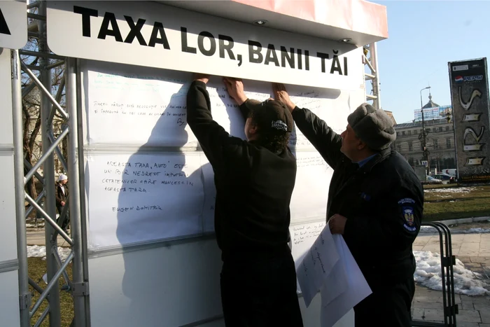 Instituirea taxei auto a provocat proteste în toată ţara