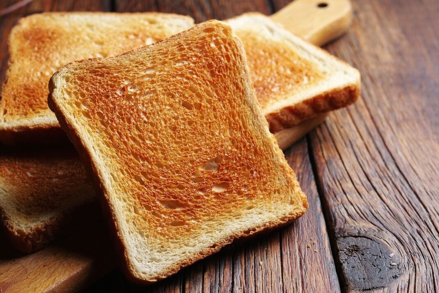 Pâinea prăjită va fi mai gustoasă și „perfect rumenită”, dacă adaugați un singur ingredient