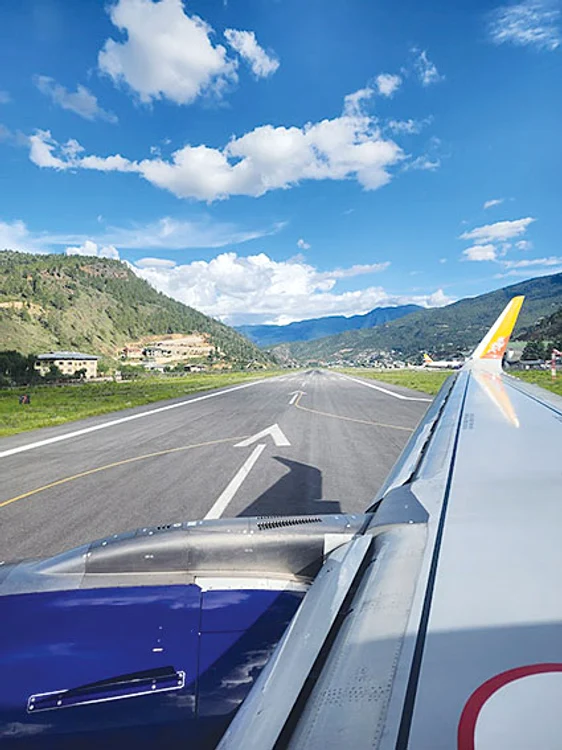 Piloţii nu au voie să zboare după ora prânzului. SURSA FOTO: Wikipedia.org/X