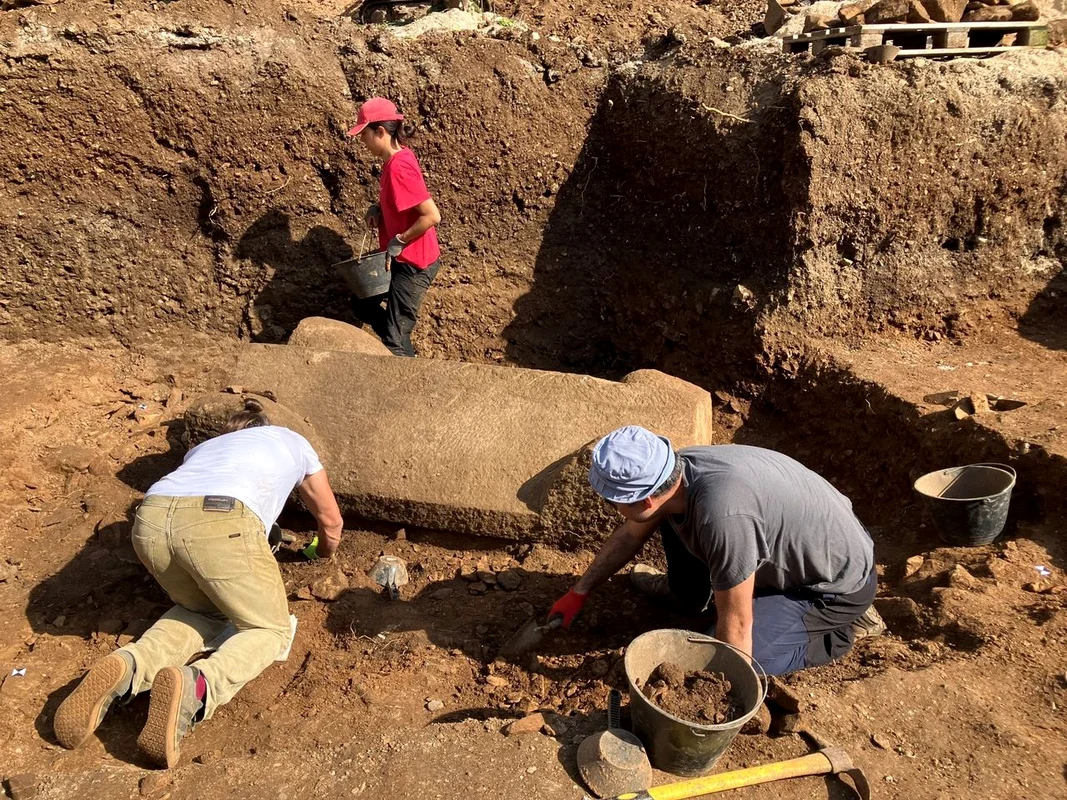 Sarcofag roman descoperit intact și sigilat (© Muzeji i galerije Konavala)
