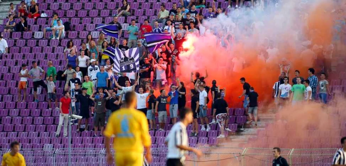 Fanii alb-violeţi la meciul juniorilor timişeni