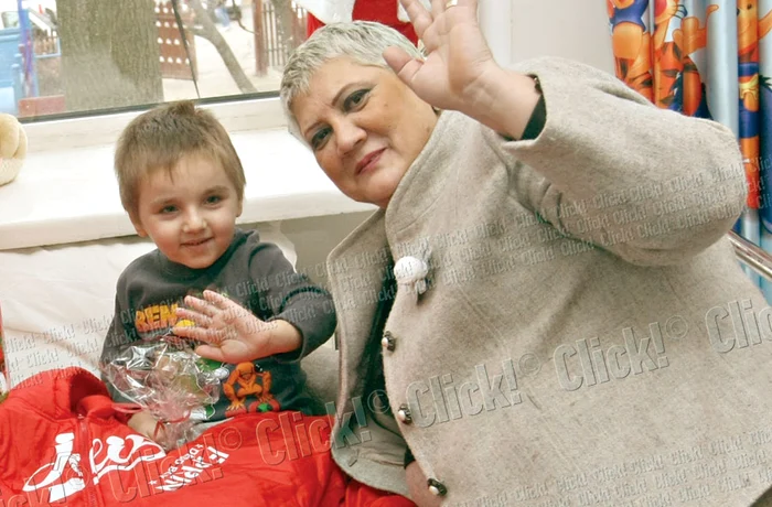 Robert, băieţelul  care a supravieţuit,  a fost ajutat  foarte mult de  Marilena Adam