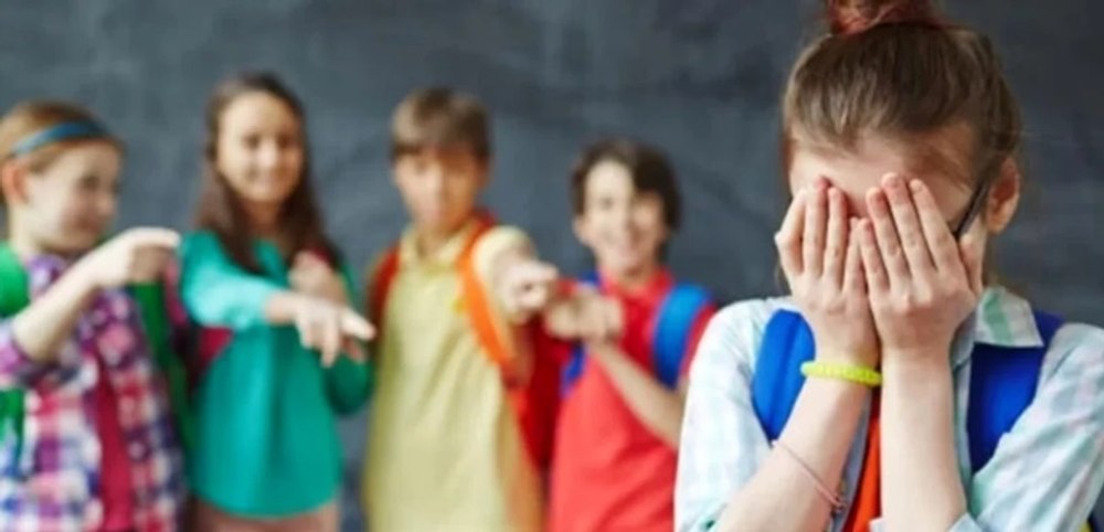 Premieră în România: Bullying pedepsit de instanță cu detenția. Cum va fi reeducat agresorul de doar 16 ani
