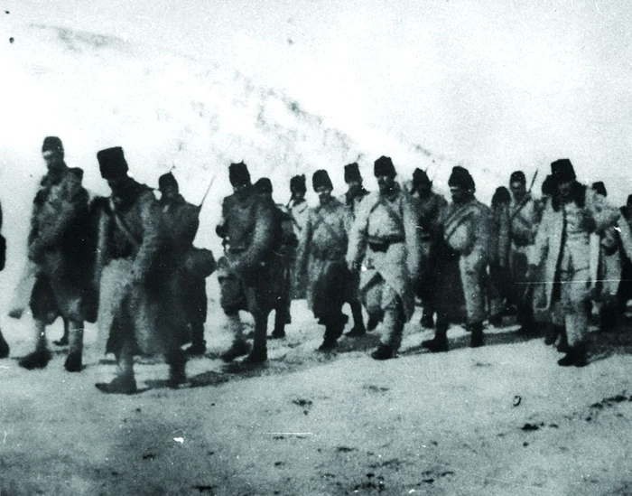 Trupele române se retrag spre Moldova, toamna-iarna lui 1916