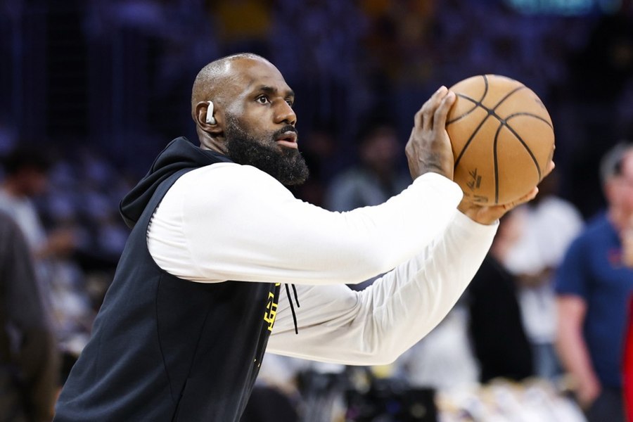 Donald Trump l-a atacat dur pe baschetbalistul LeBron James: „E o rușine totală!”
