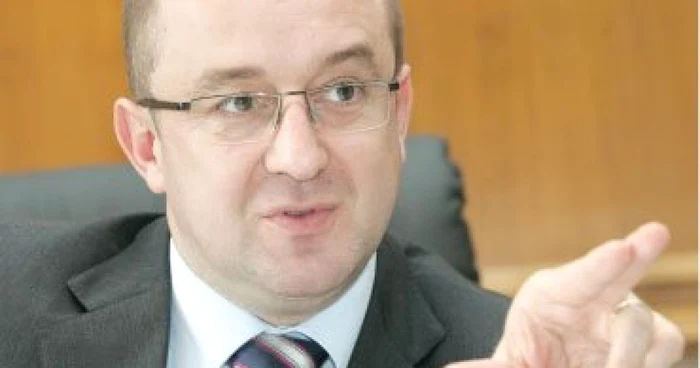 Head of Tax and Fees Authority: “This country is not being submitted to a control”