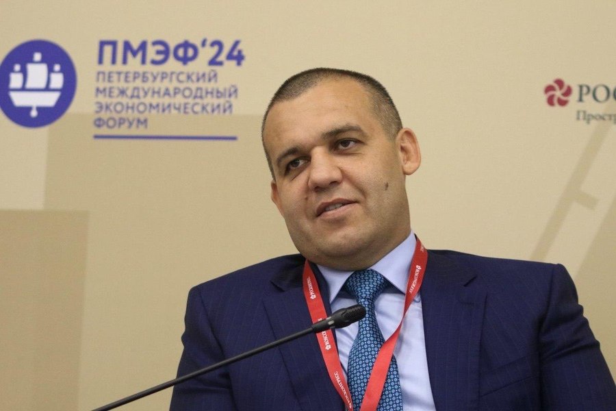 Ce urmărește de fapt oligarhul rus care a plătit petrecerea de nuntă a lui Trump Jr.