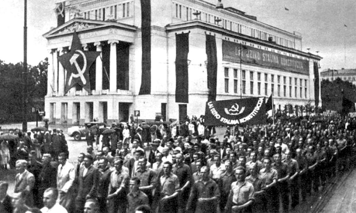 Paradă de 1 mai 1941 în capitala Letoniei, Riga (© Wikimedia Commons)