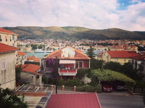 Alexandra Badoi Croatia (6) jpeg