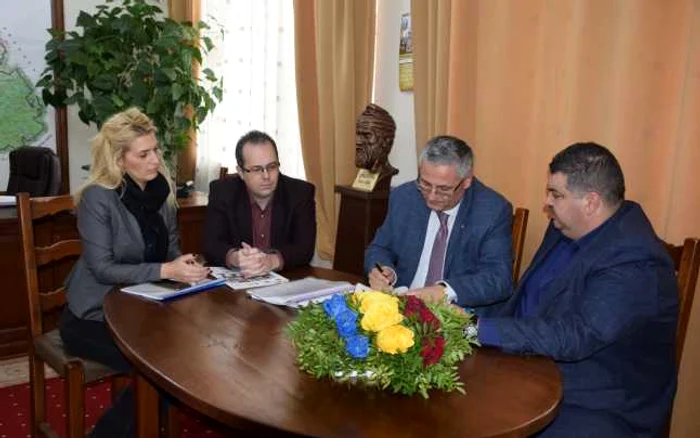 Aproximativ 4 milioane de lei este contribuţia de la Bugetul de Stat.