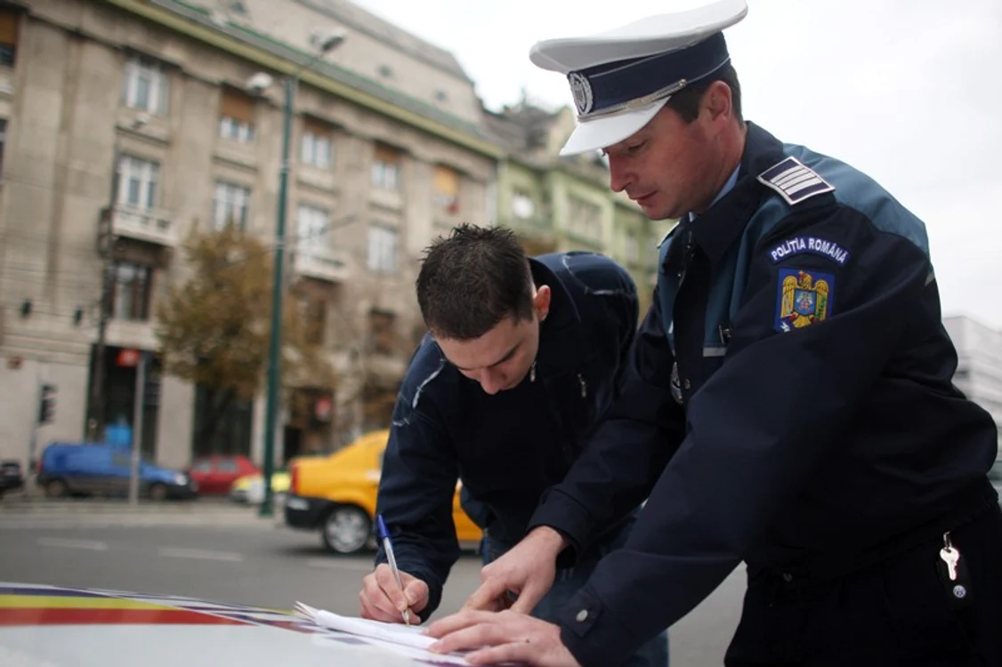 
    Noul Cod Rutier aduce reglementări mai clare la capitolul siguranţă  
